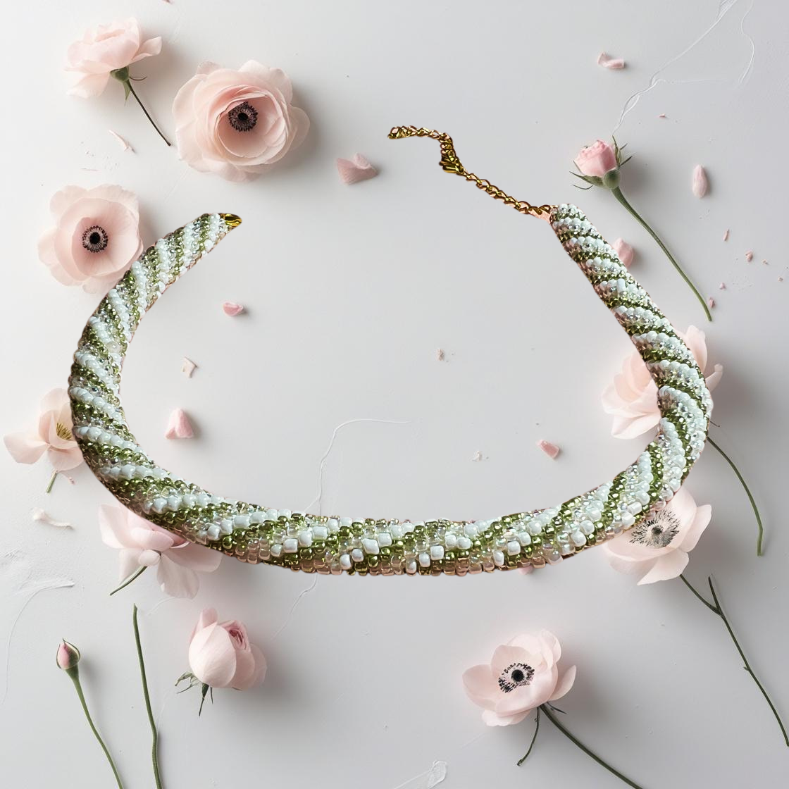 Bead Rope Necklace – Green & Pearl White (16")