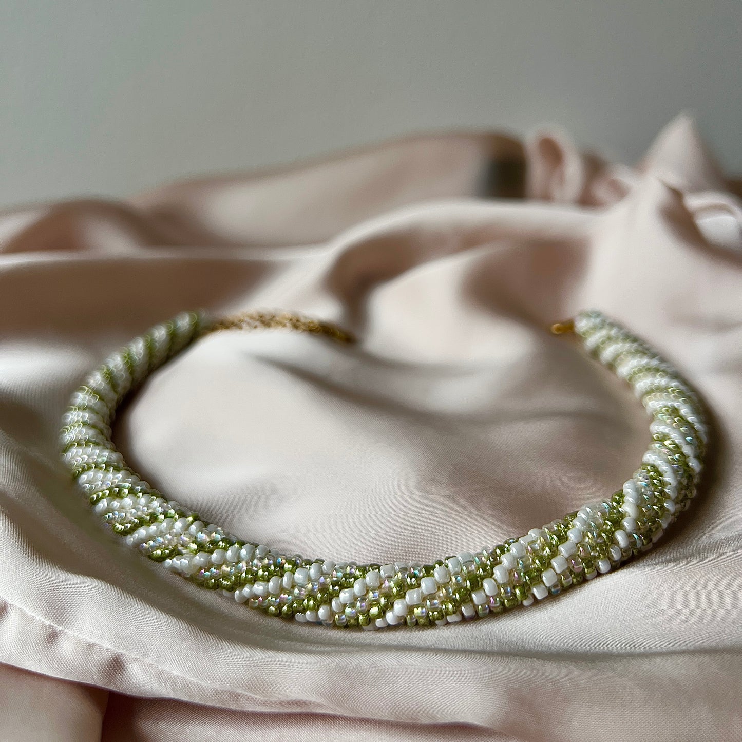 Bead Rope Necklace – Green & Pearl White (16")